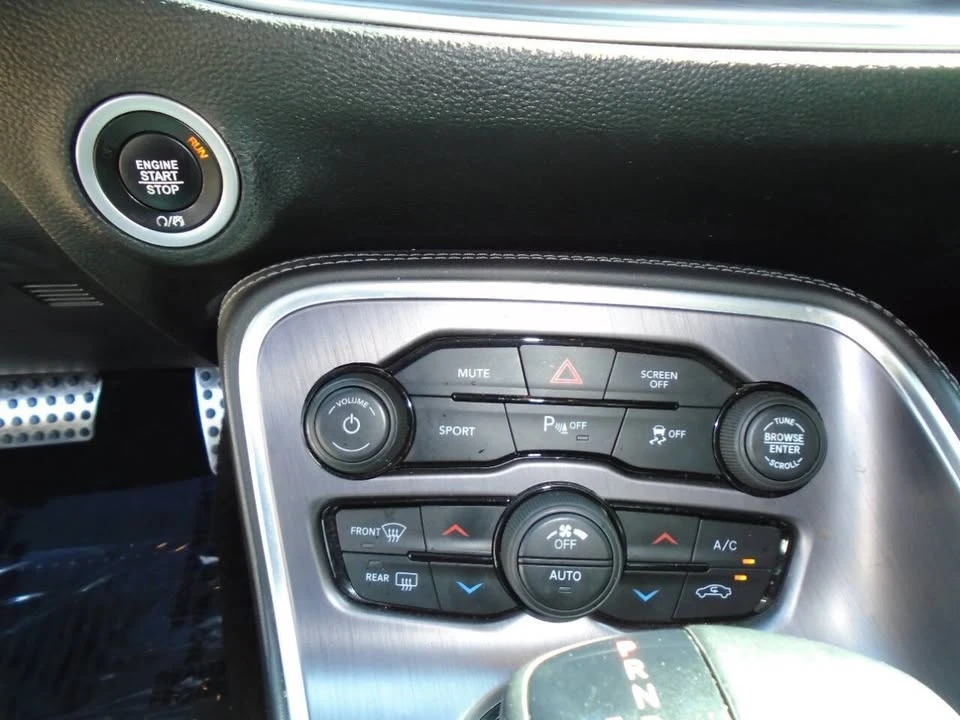 2018 Dodge Challenger 3rd Gen - Image 11 of 20