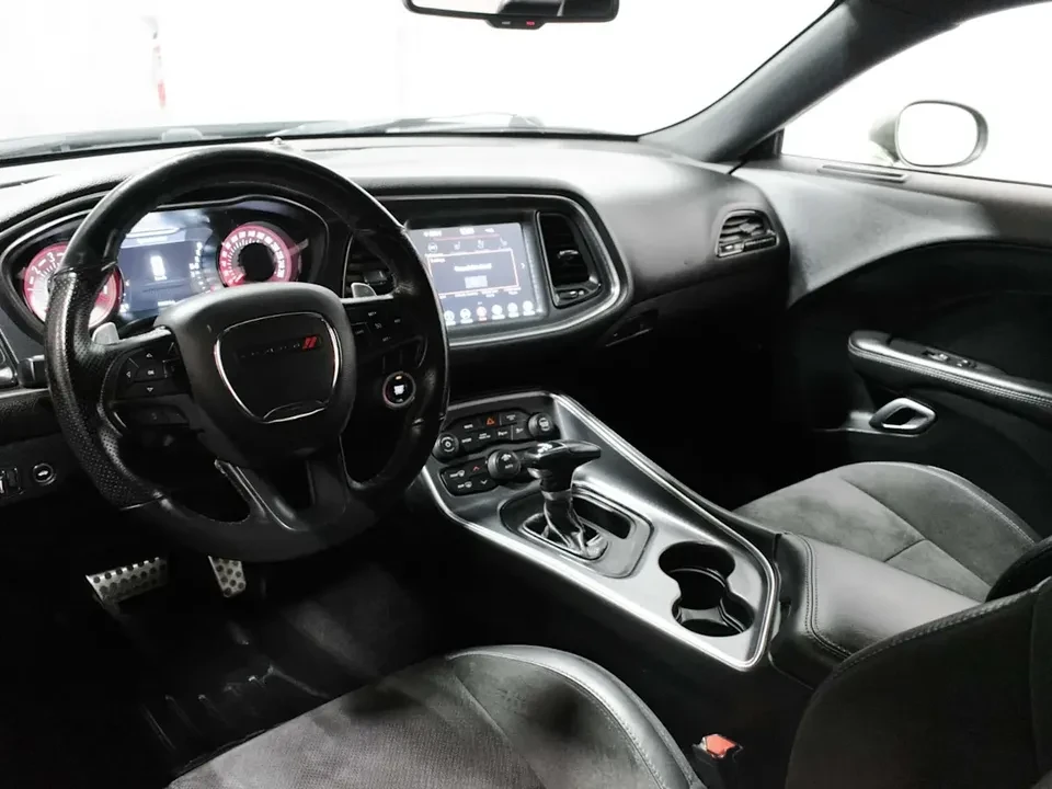 2018 Dodge Challenger 3rd Gen - Image 9 of 17