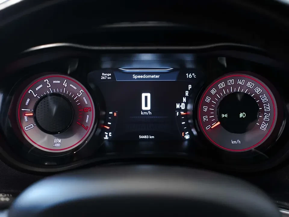 2018 Dodge Challenger 3rd Gen - Image 16 of 17