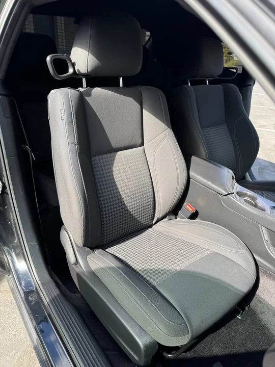2018 Dodge Challenger 3rd Gen - Image 15 of 20