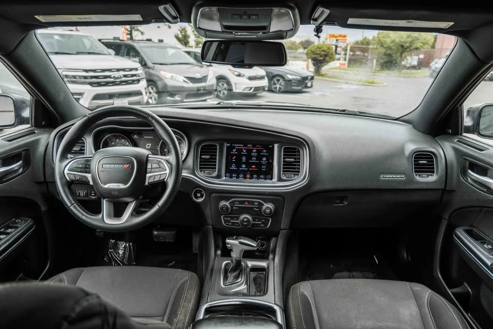 2018 Dodge Charger 7th Gen - Image 15 of 18