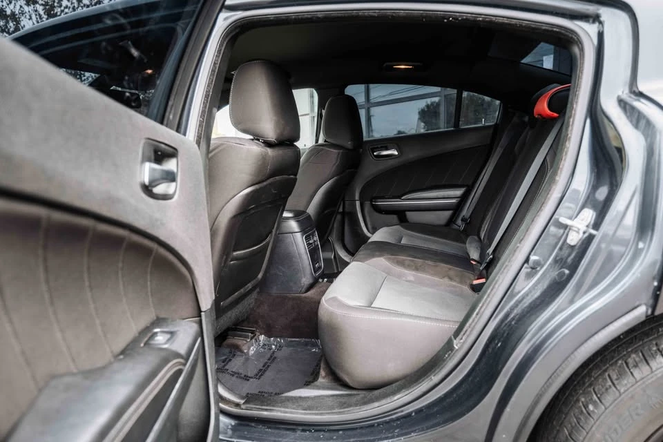 2018 Dodge Charger 7th Gen - Image 10 of 18