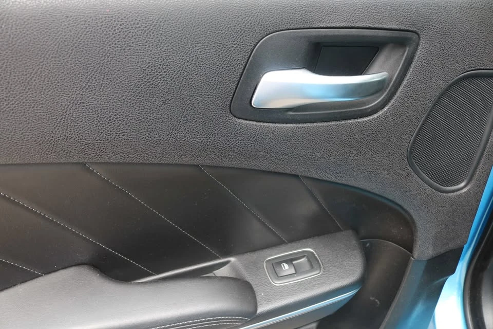 2018 Dodge Charger 7th Gen - Image 15 of 20