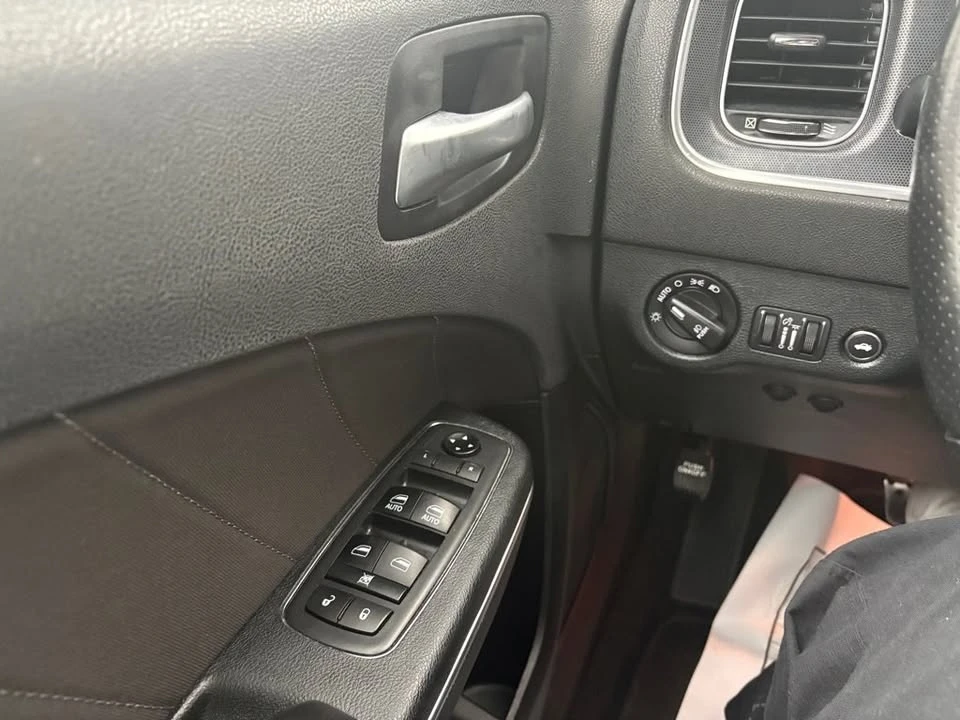 2018 Dodge Charger 7th Gen - Image 17 of 20