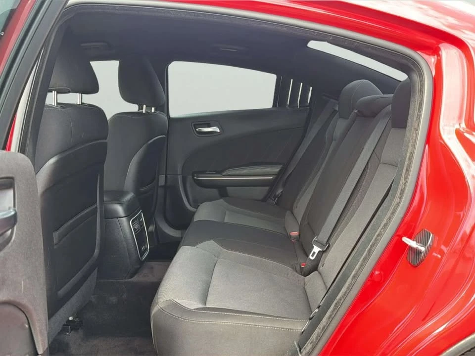 2018 Dodge Charger 7th Gen - Image 16 of 20