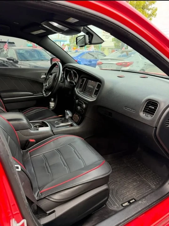 2018 Dodge Charger 7th Gen - Image 11 of 13