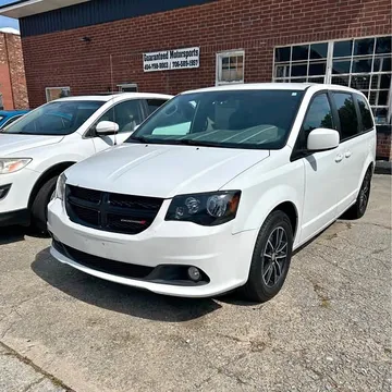 2018 Dodge Caravan Passenger SXT Minivan 4D