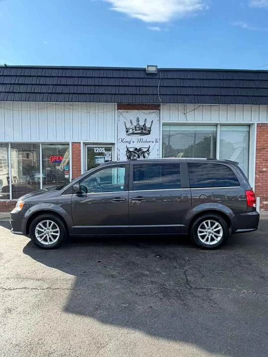 2018 Dodge Caravan - Image 2 of 18