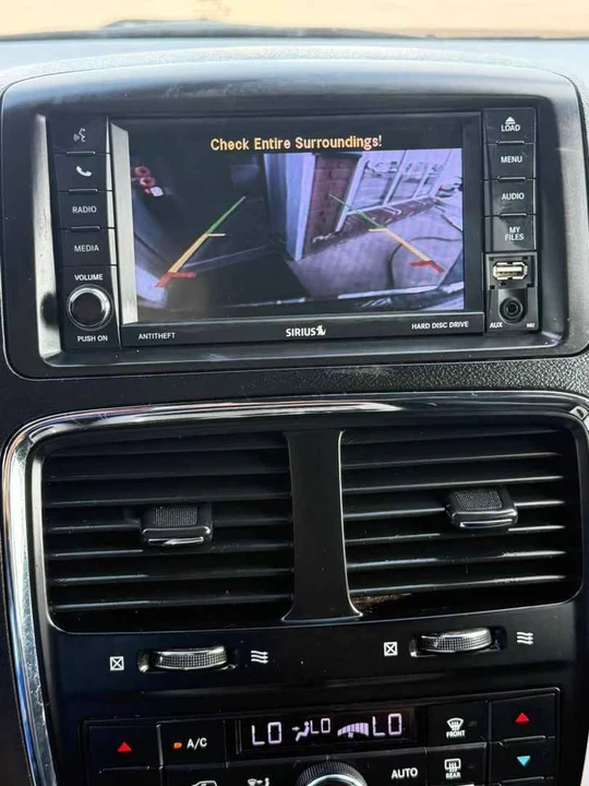 2018 Dodge Caravan - Image 16 of 18
