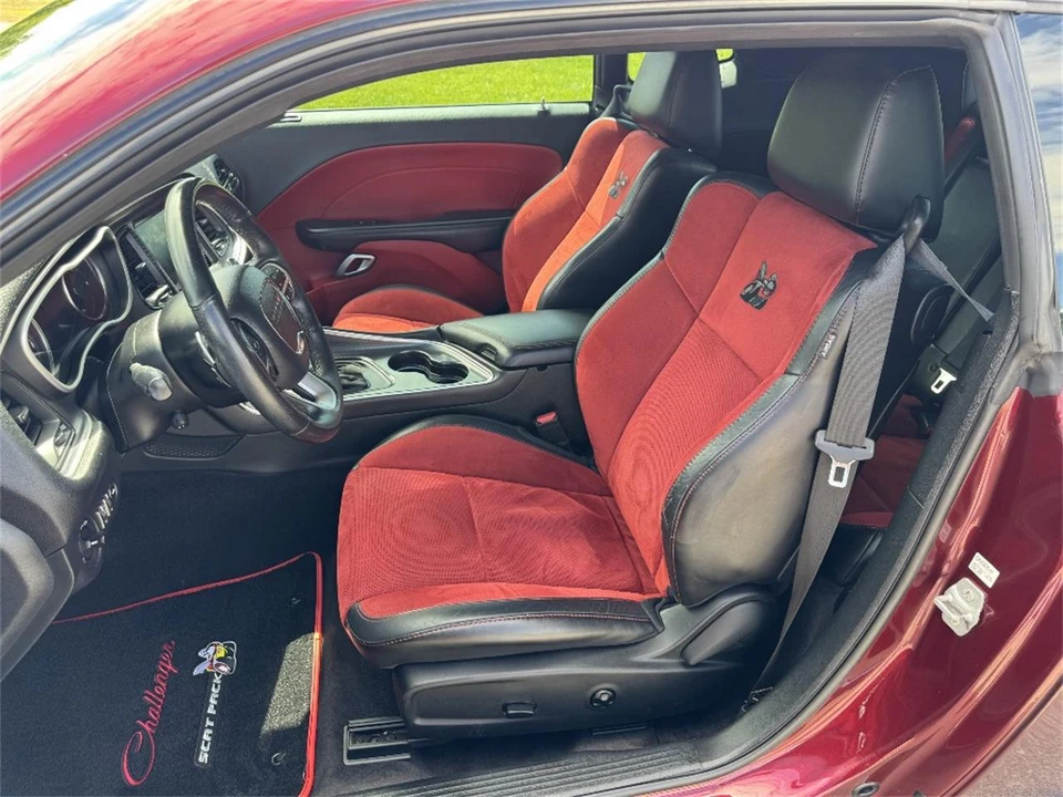 2018 Dodge Challenger 3rd Gen - Image 15 of 27