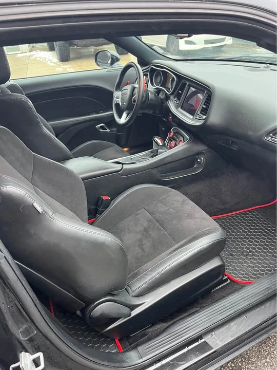 2018 Dodge Challenger 3rd Gen - Image 4 of 9