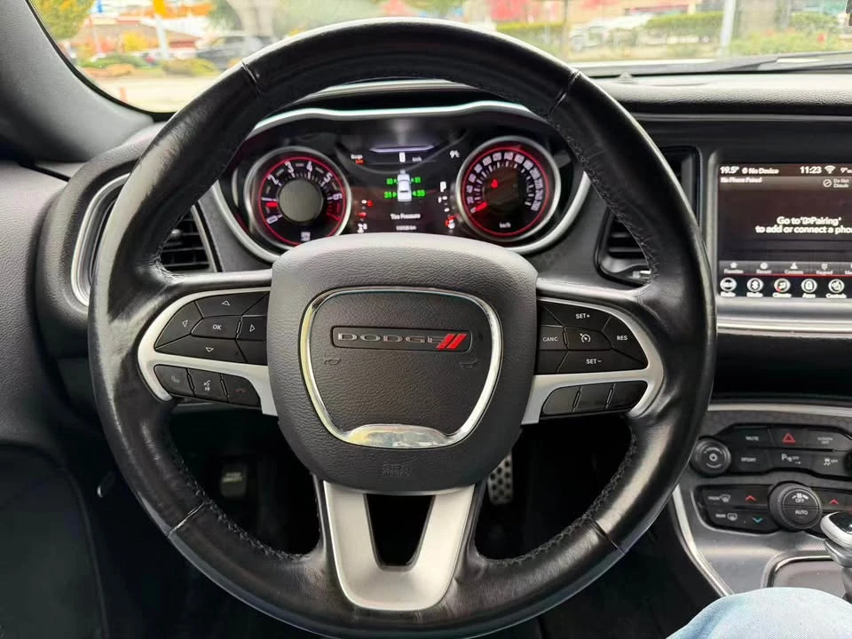 2018 Dodge Challenger 3rd Gen - Image 10 of 20
