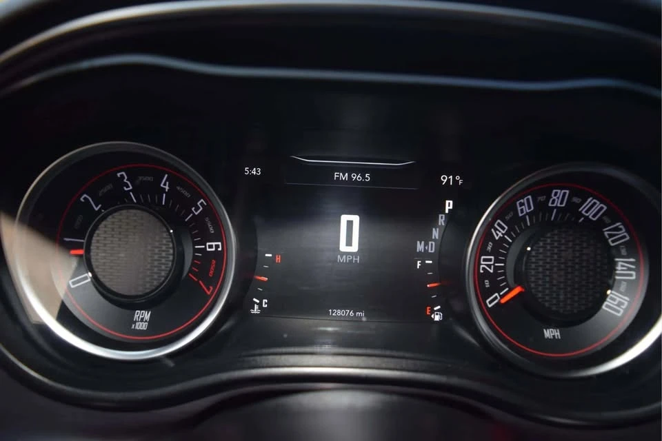 2018 Dodge Challenger 3rd Gen - Image 9 of 19