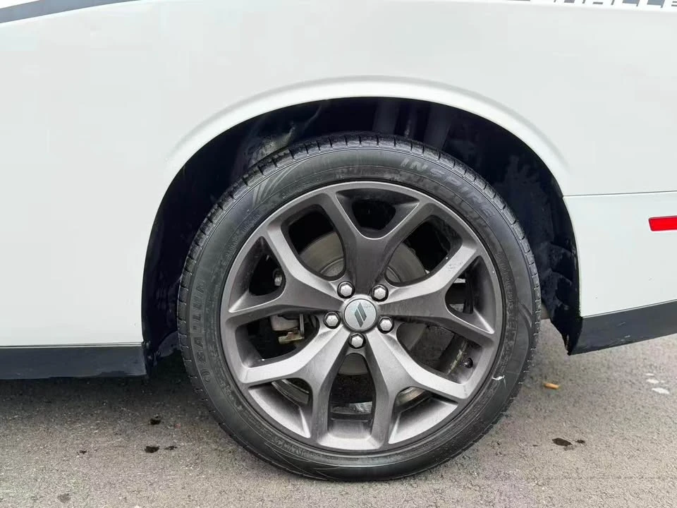 2018 Dodge Challenger 3rd Gen - Image 5 of 20
