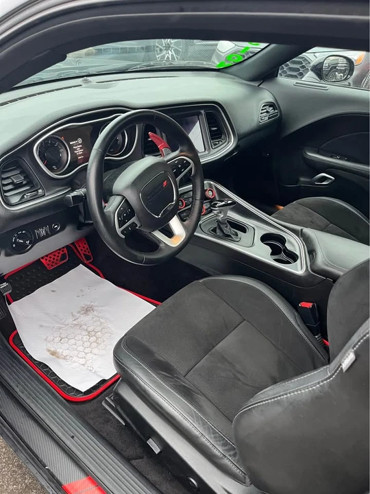 2018 Dodge Challenger 3rd Gen - Image 7 of 9