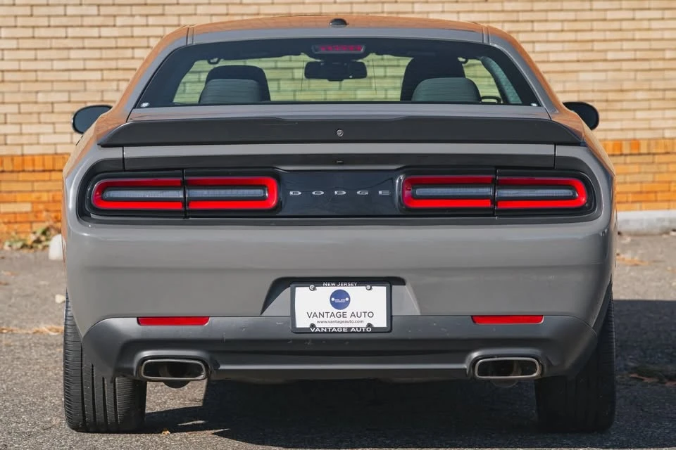 2018 Dodge Challenger 3rd Gen - Image 15 of 20