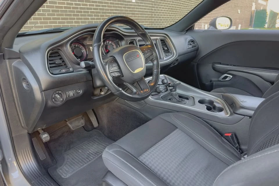 2018 Dodge Challenger 3rd Gen - Image 16 of 20