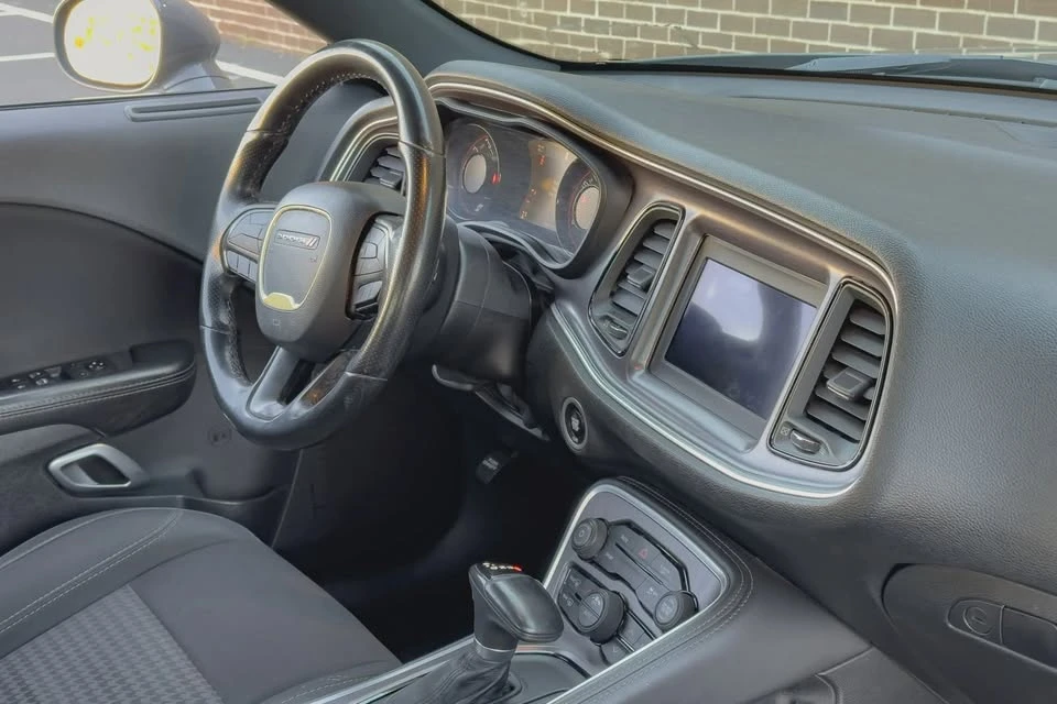 2018 Dodge Challenger 3rd Gen - Image 17 of 20