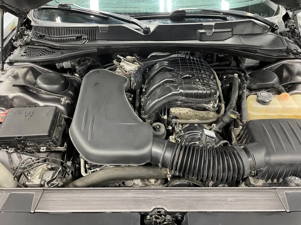 2018 Dodge Challenger 3rd Gen - Image 10 of 16