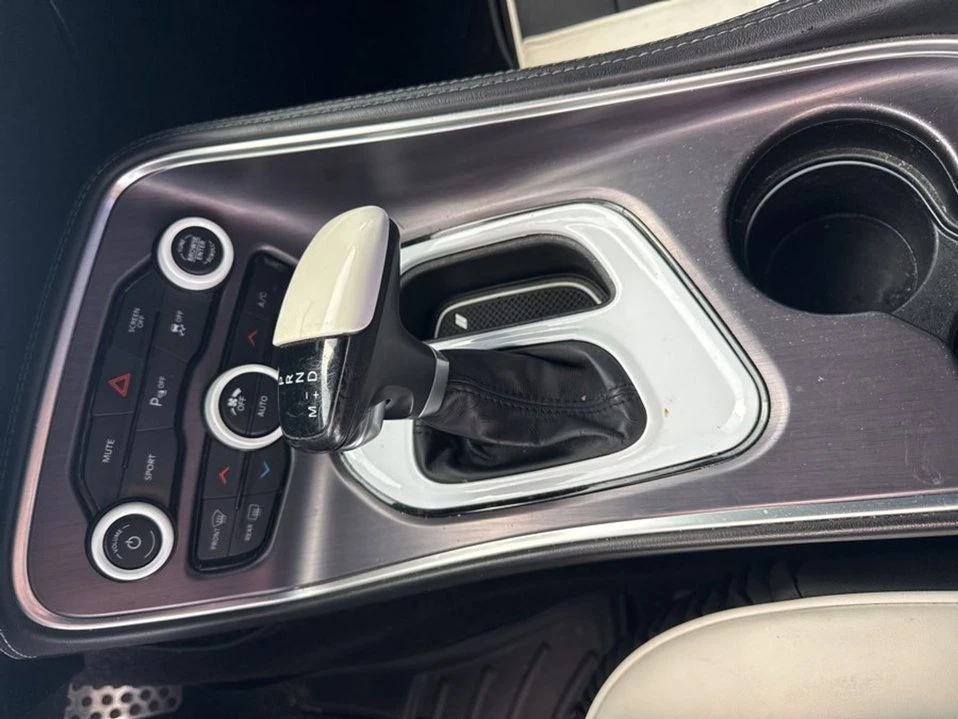 2018 Dodge Challenger - Image 7 of 20