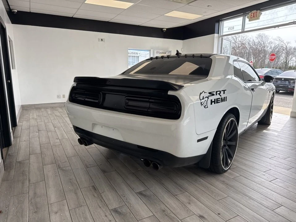 2018 Dodge Challenger - Image 16 of 20