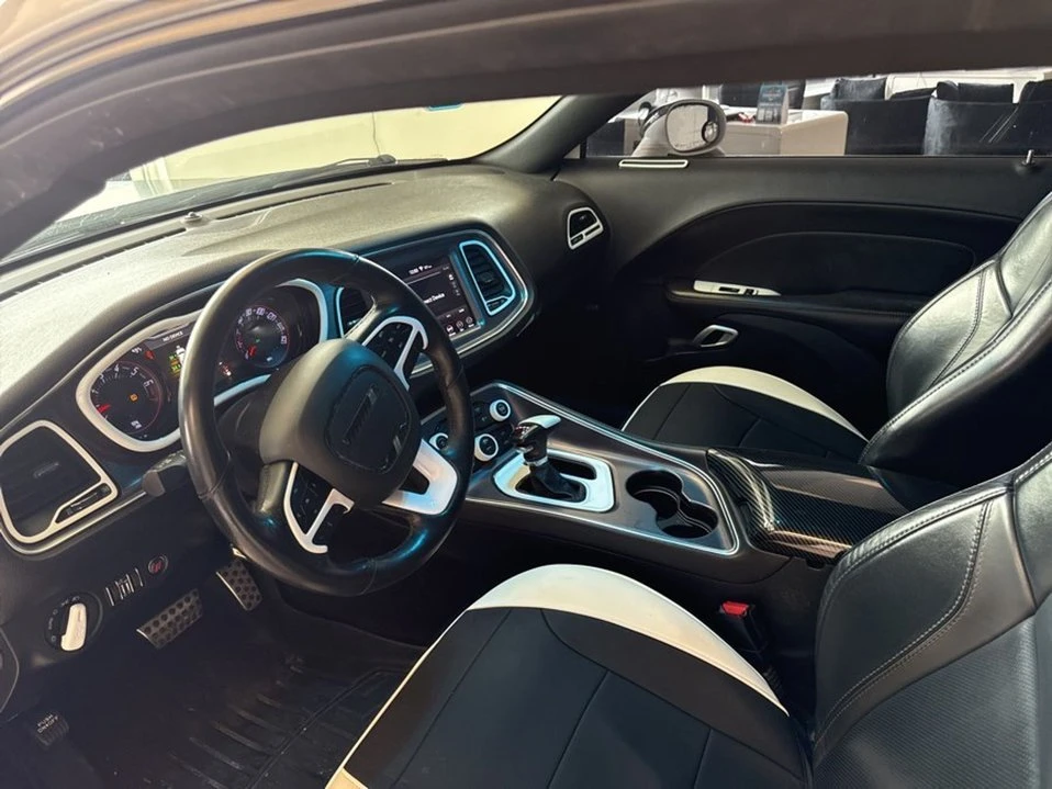 2018 Dodge Challenger - Image 15 of 20