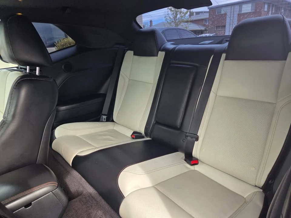 2018 Dodge Challenger 3rd Gen - Image 10 of 15
