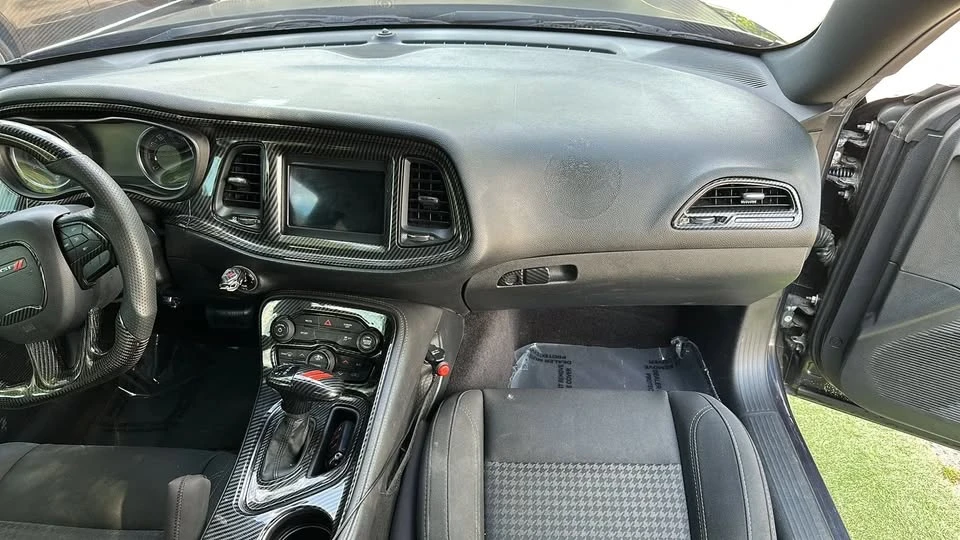 2018 Dodge Challenger 3rd Gen - Image 19 of 20