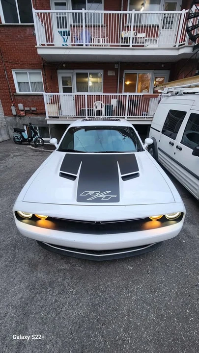 2018 Dodge Challenger - Image 5 of 18