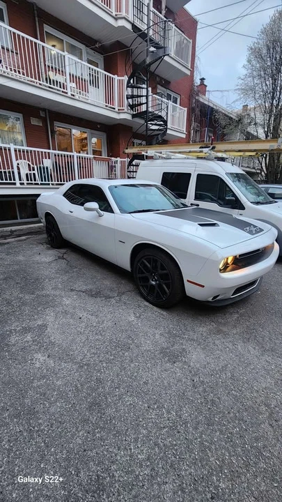 2018 Dodge Challenger - Image 2 of 18