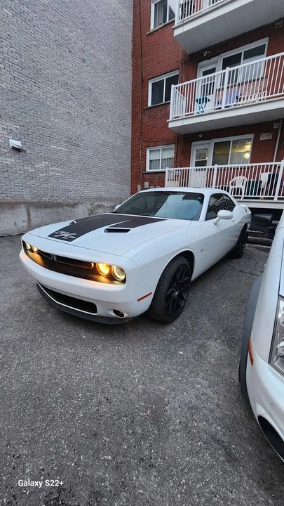 2018 Dodge Challenger - Image 4 of 18