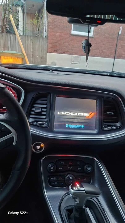 2018 Dodge Challenger - Image 7 of 18