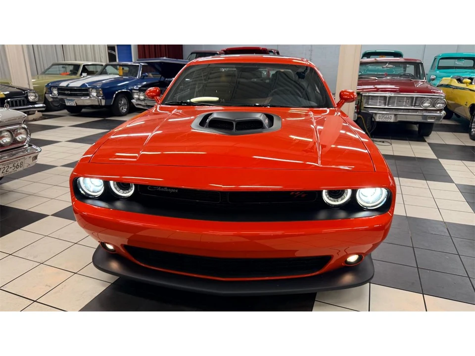 2018 Dodge Challenger 3rd Gen - Image 13 of 31