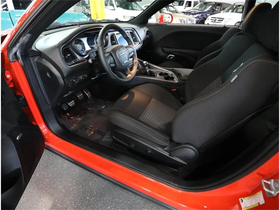2018 Dodge Challenger 3rd Gen - Image 30 of 31