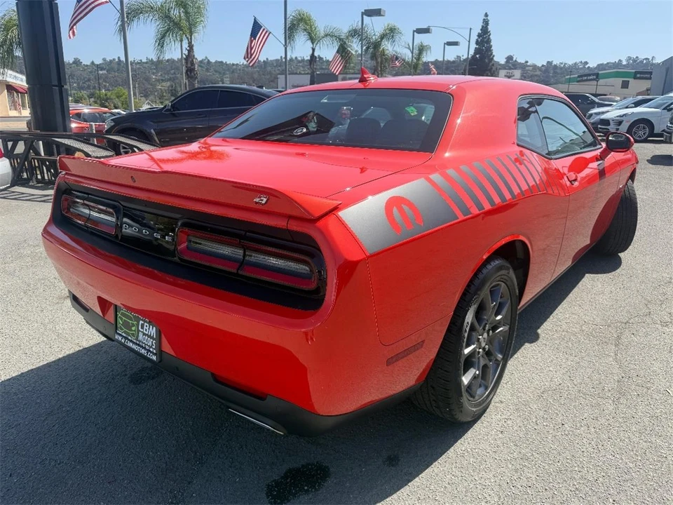2018 Dodge Challenger 3rd Gen - Image 9 of 25