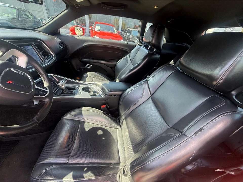 2018 Dodge Challenger 3rd Gen - Image 11 of 25