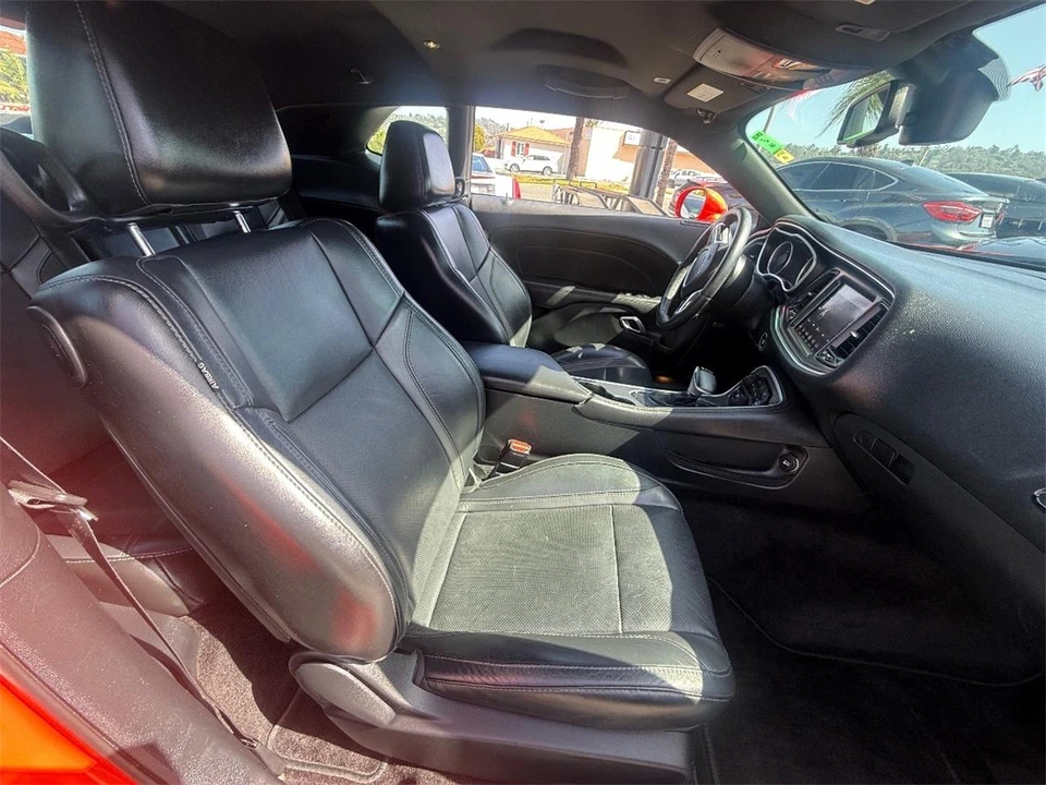 2018 Dodge Challenger 3rd Gen - Image 19 of 25