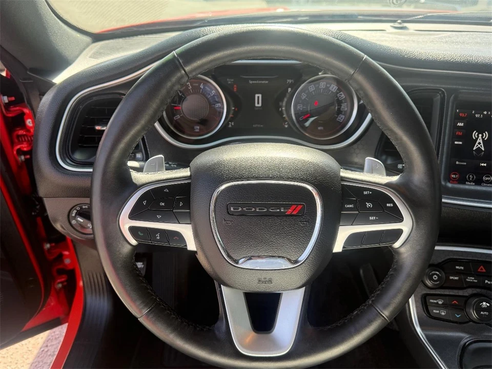 2018 Dodge Challenger 3rd Gen - Image 17 of 25