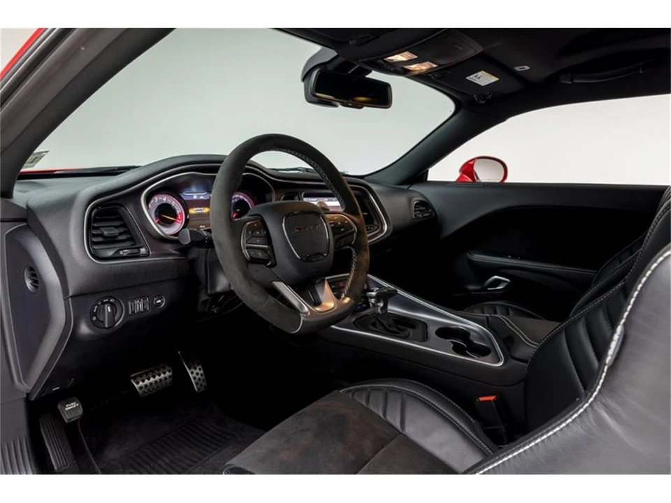 2018 Dodge Challenger 3rd Gen - Image 24 of 31