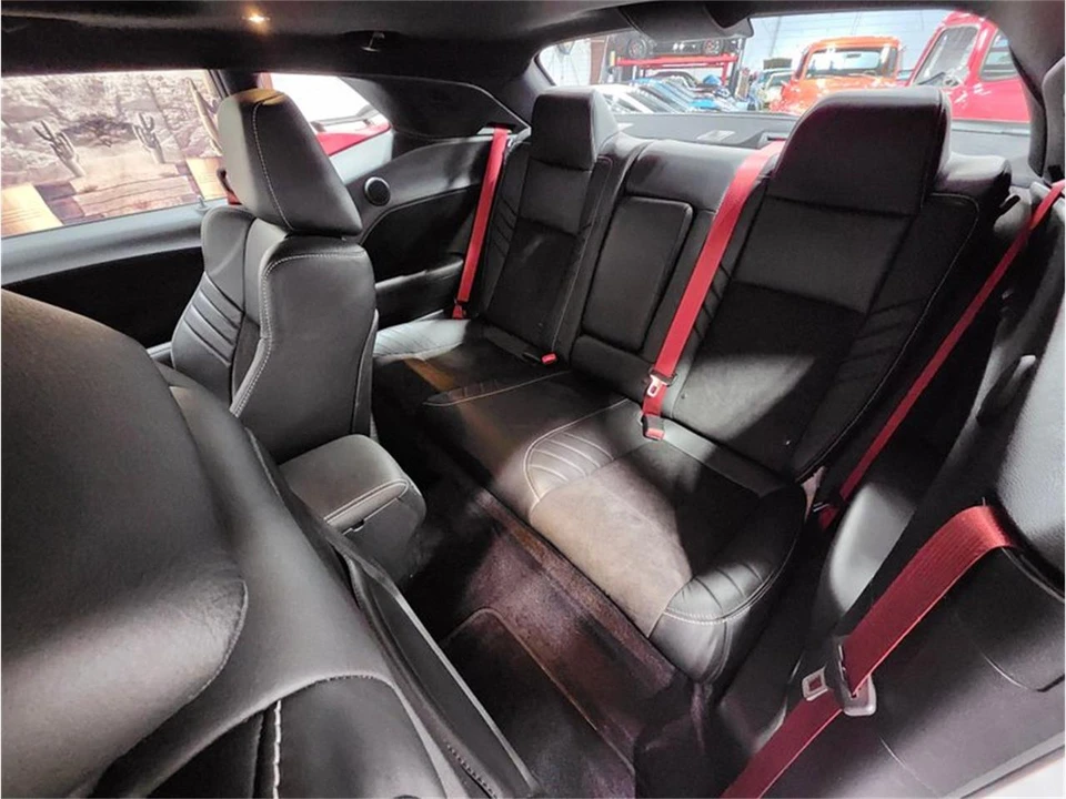 2018 Dodge Challenger 3rd Gen - Image 27 of 31
