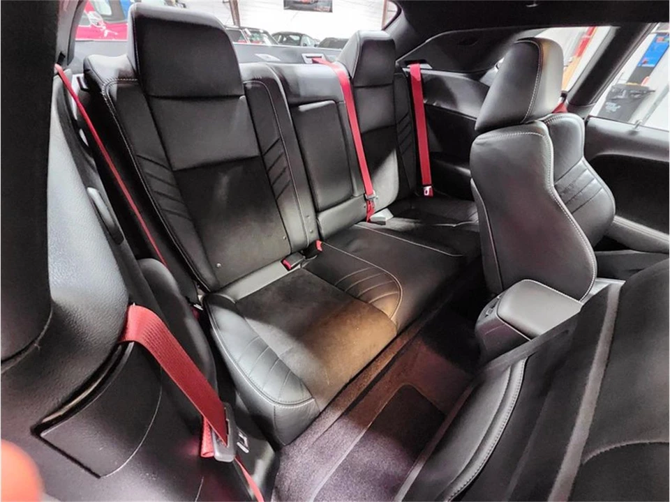 2018 Dodge Challenger 3rd Gen - Image 28 of 31