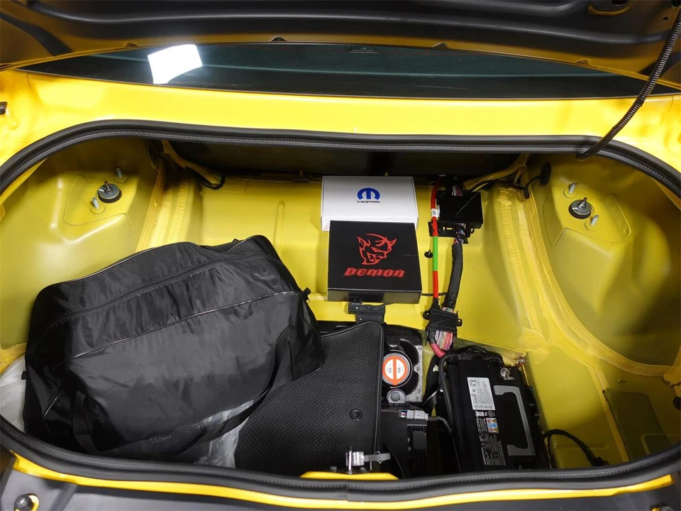 2018 Dodge Challenger 3rd Gen - Image 18 of 24