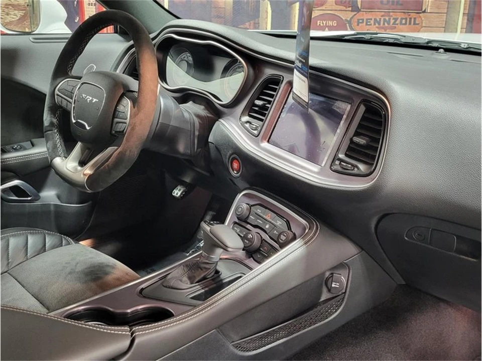 2018 Dodge Challenger 3rd Gen - Image 28 of 31