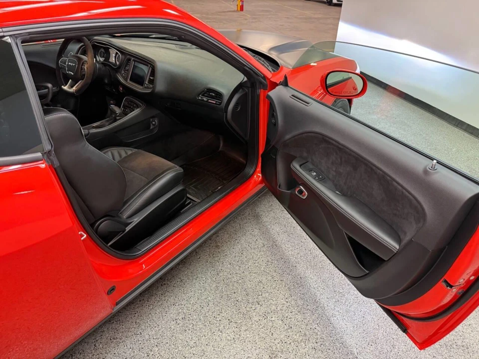 2018 Dodge Challenger 3rd Gen - Image 26 of 31