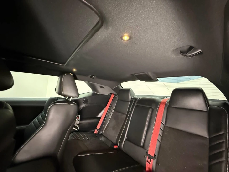 2018 Dodge Challenger 3rd Gen - Image 21 of 31