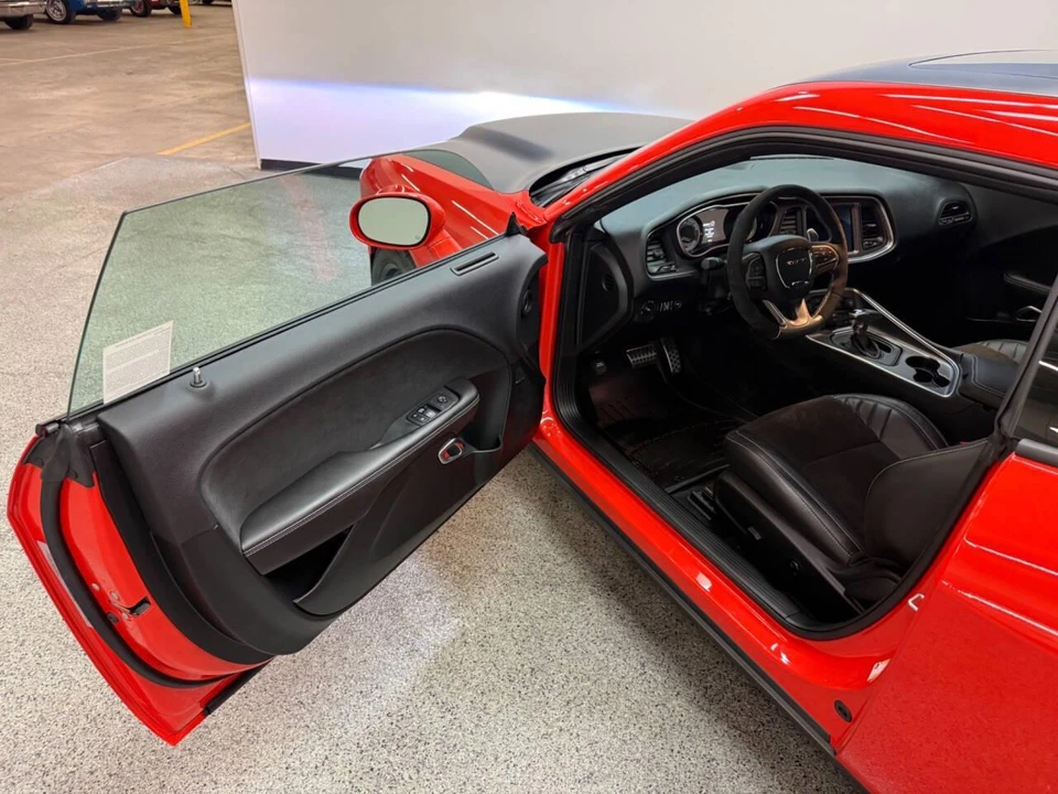 2018 Dodge Challenger 3rd Gen - Image 12 of 31