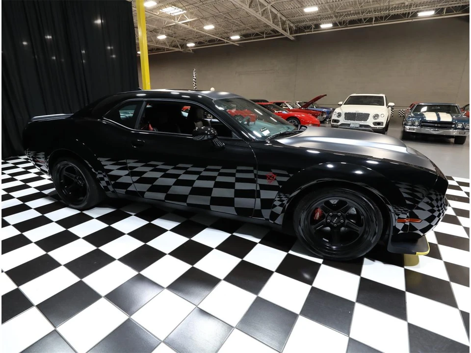 2018 Dodge Challenger 3rd Gen - Image 19 of 31