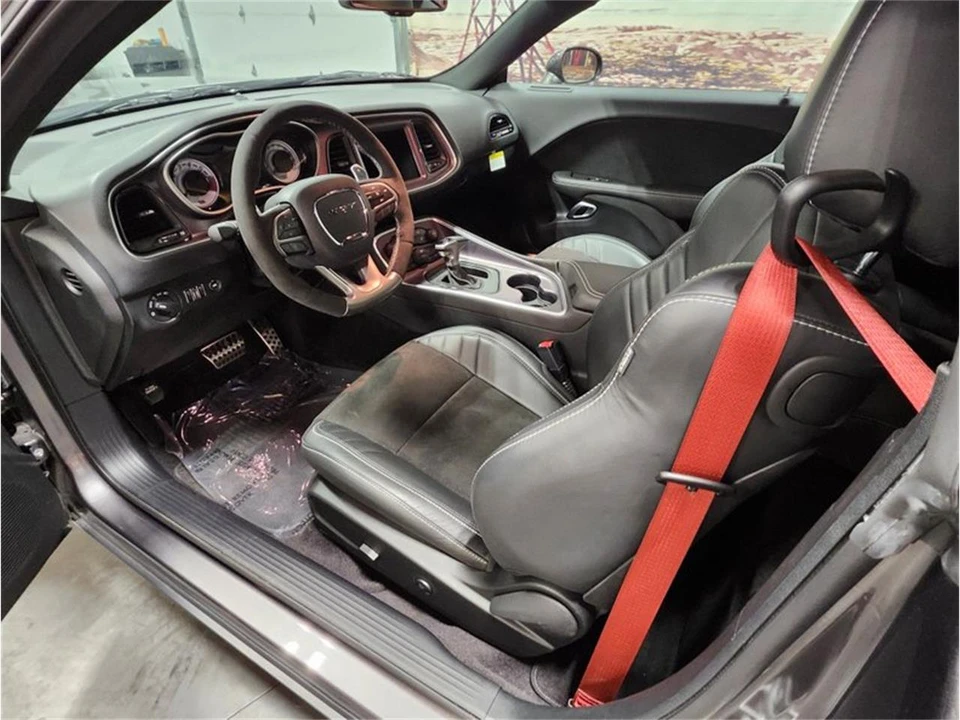 2018 Dodge Challenger 3rd Gen - Image 15 of 31