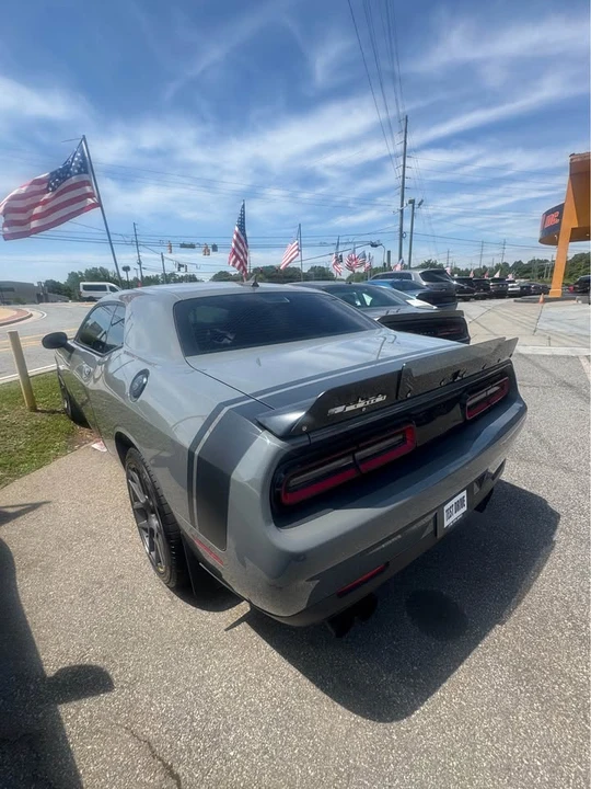 2018 Dodge Challenger SRT8 & 392 3rd Gen - Image 5 of 12