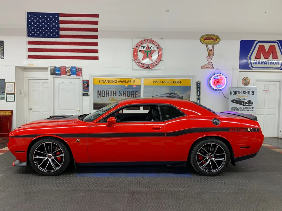 2018 Dodge Challenger SRT8 & 392 3rd Gen - Image 4 of 21